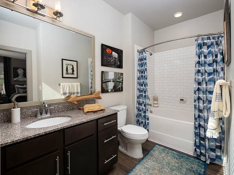 The Lodge Bellevue — Photo 12