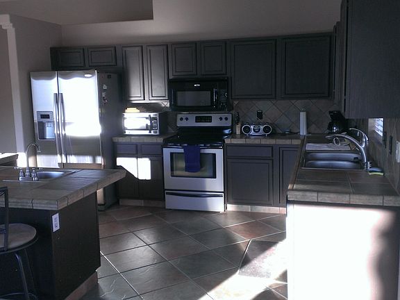 4th image of 901 Moccasin Ln