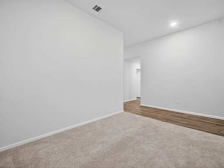 2704 Rambling Rd — Photo 24