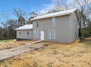 282 8th St NE, Graysville, AL 35073