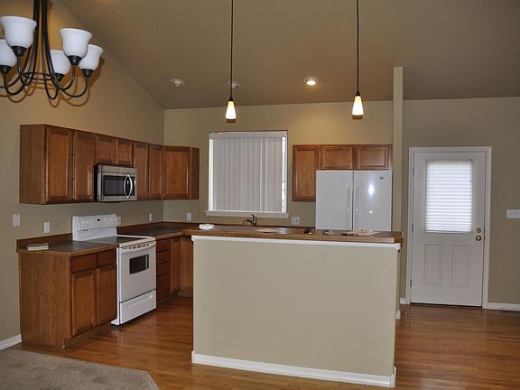 2nd image of 89 W Dooley Ln