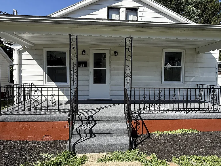 192 Rock St — Photo 13