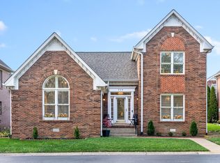 308 Peartree Dr, Clarksville, TN 37043