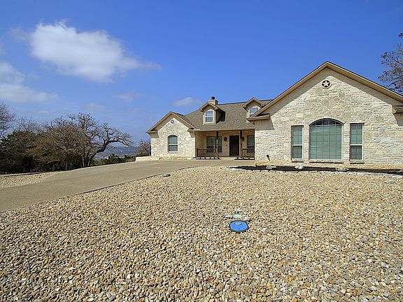 2nd image of 1914 Summit Ridge Dr