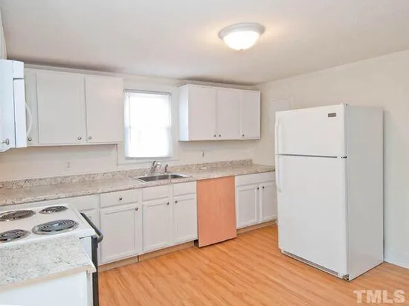 229 Parkland Rd, Raleigh, NC 27603