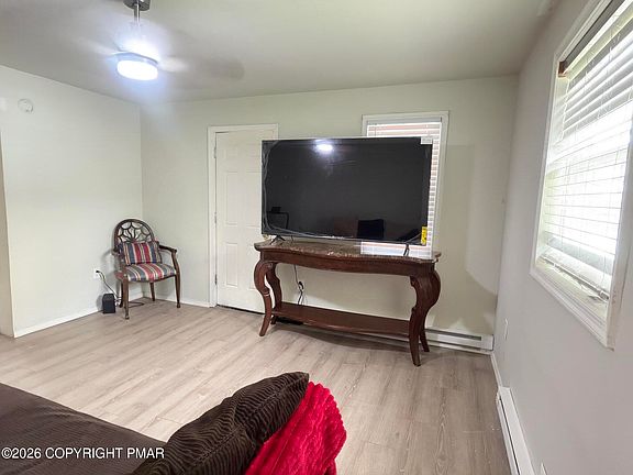 4th image of 218 Moyallen St