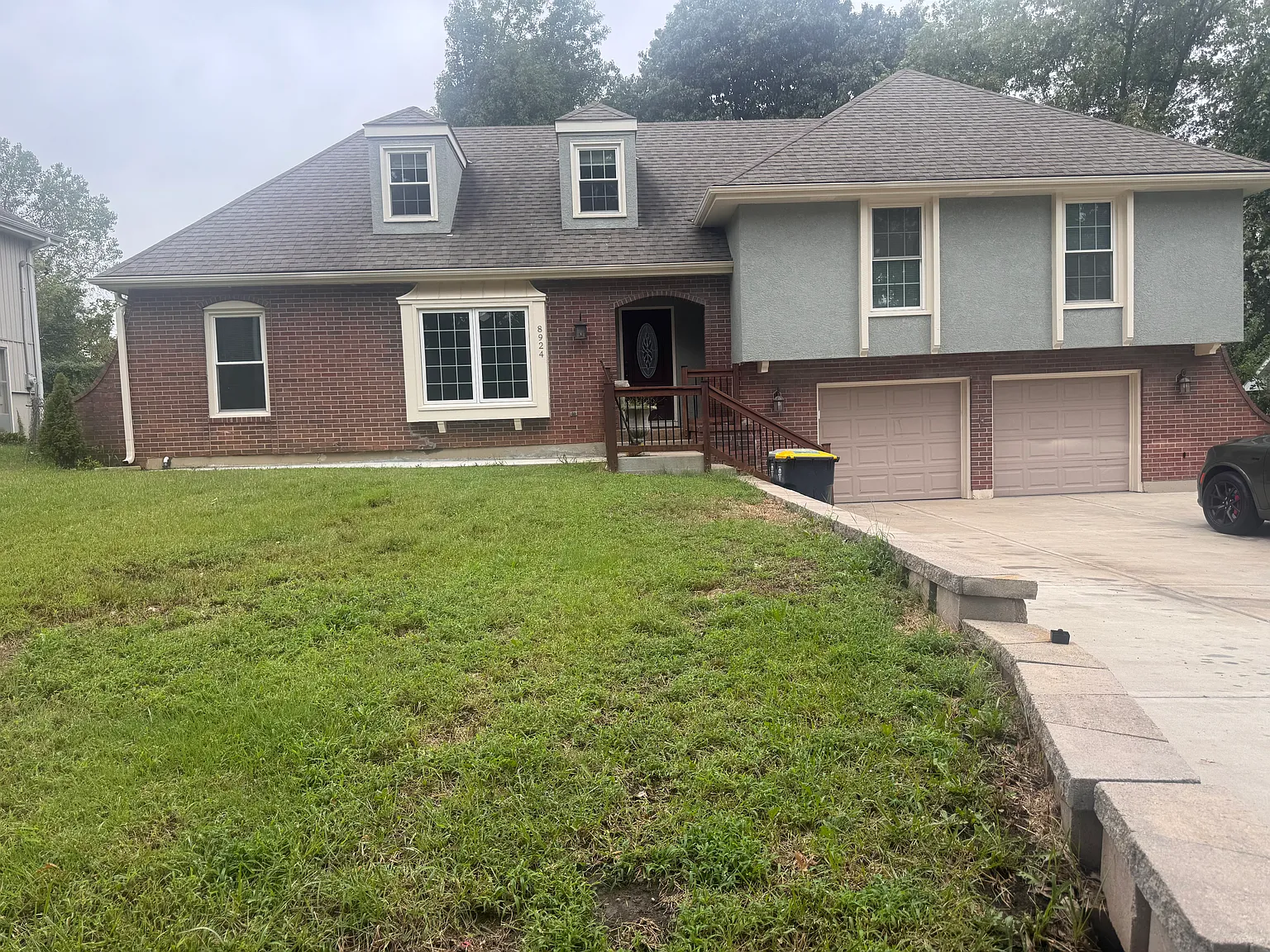 4 bed, 2.5 bath, 2186 sqft, $2,300 — Photo 1