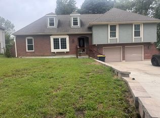 8924 Booth Ave, Kansas City, MO 64138