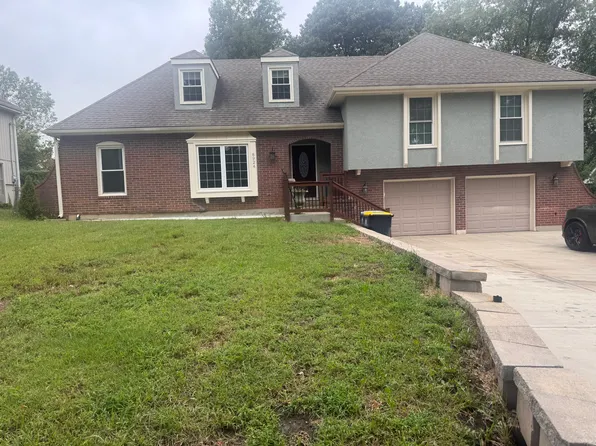 8924 Booth Ave, Kansas City, MO 64138