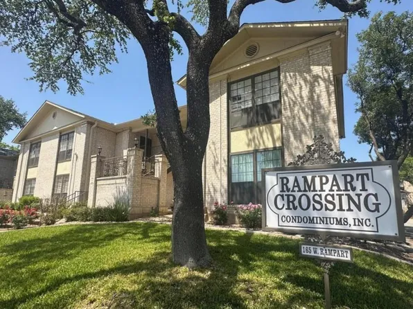 165 W Rampart Dr APT 704, San Antonio, TX 78216