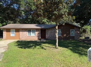 6460 Charleston Ct, Milton, FL 32570