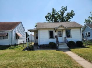 617 21st Ave SW, Cedar Rapids, IA 52404