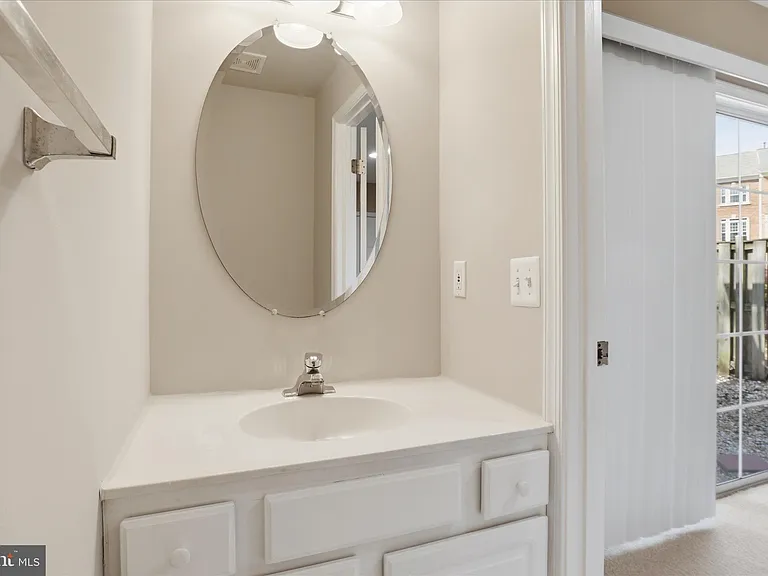 12872 Fair Valley Ct — Photo 20