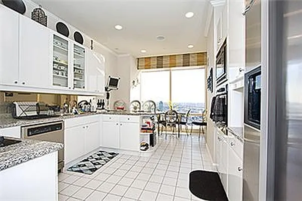 Rented by Compass | media 7