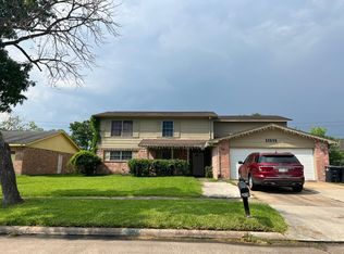 13838 Towne Way Dr, Sugar Land, TX 77498