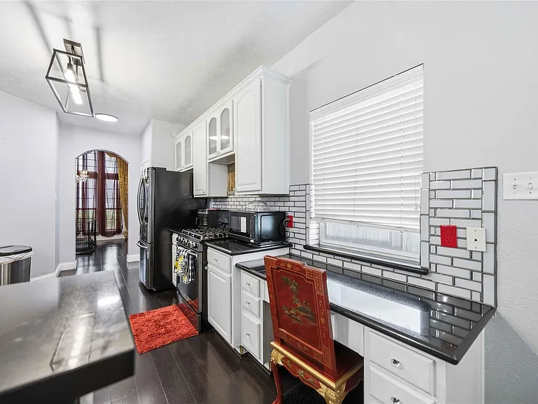 4718 Lonestone Cir — Photo 21