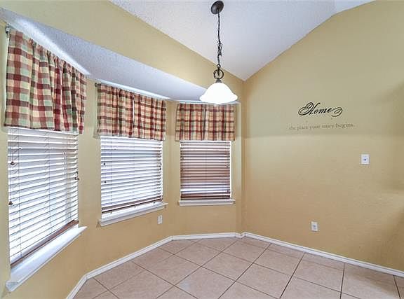 5th image of 1712 Tonya May Ln