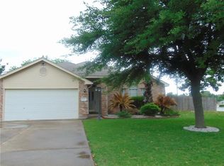 1600 Mallard Ln, Taylor, TX 76574