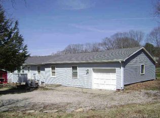 48 Wauregan Rd, Canterbury, CT 06331