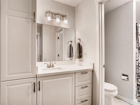 3rd image of 725 9th Ave S APT 102