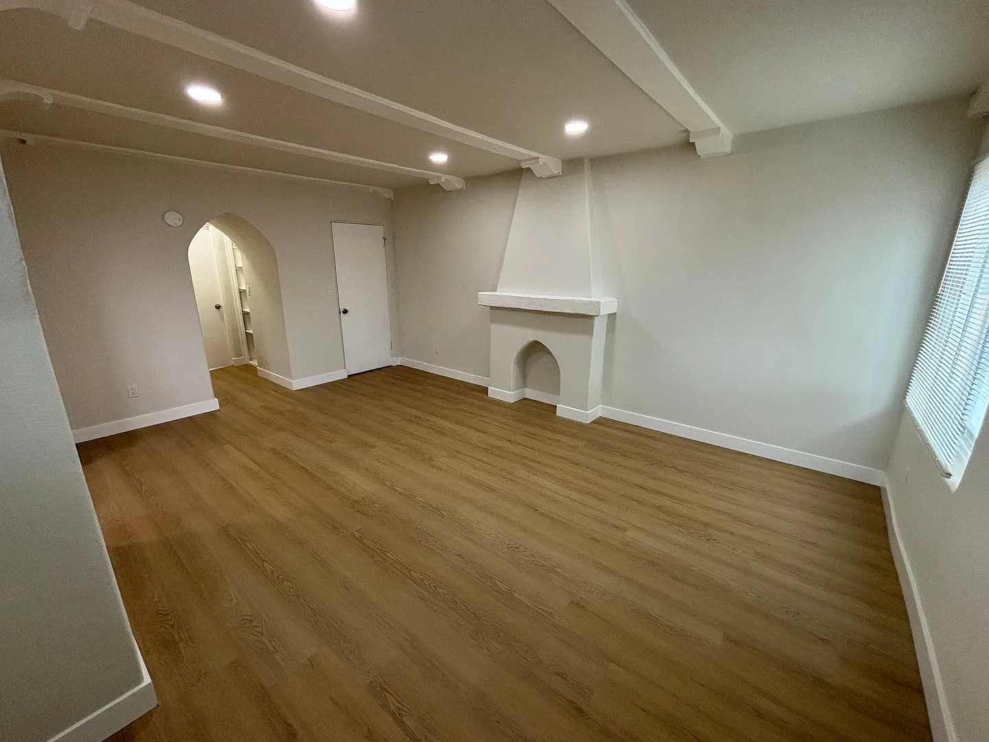 1 bed, 1.0 bath, 700 sqft, $1,650 — Photo 3