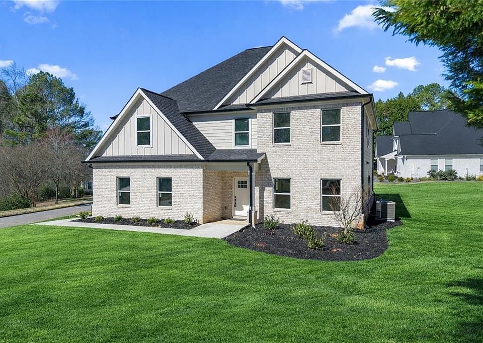 1st image of 105 Windsong Dr