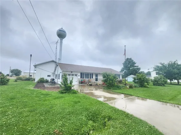 204 W Oak Ave, Montrose, IL 62445