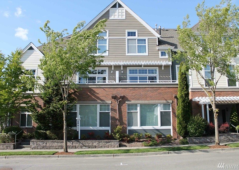 1st image of 1435 Huckleberry Cir #1435