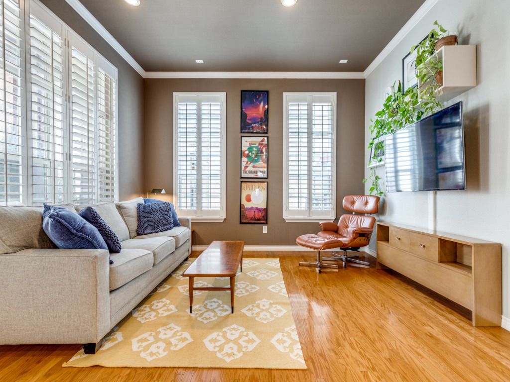 next background image