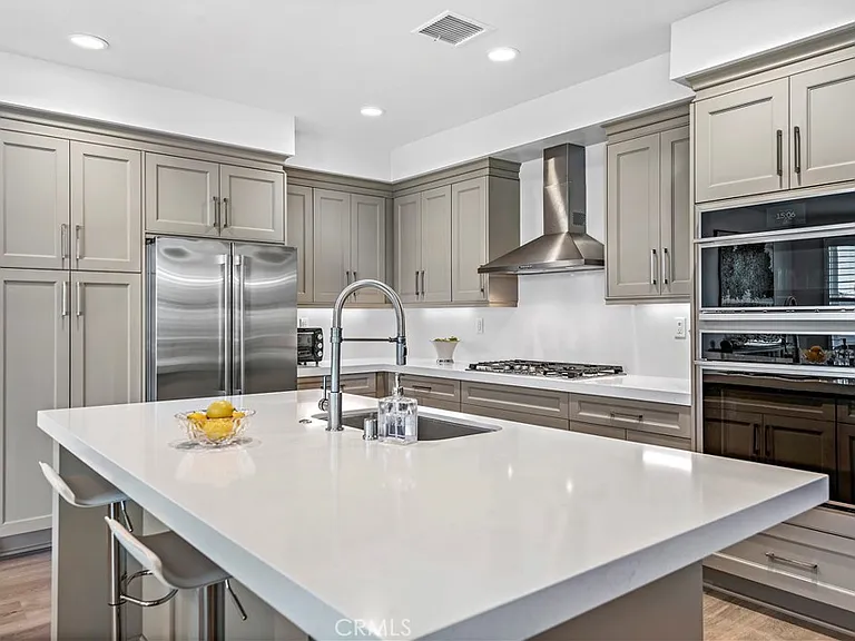 1309 Doheny Way — Photo 13