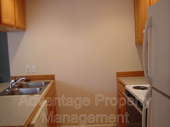 4th image of 1016 Quail Glenn Dr