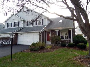 97 Marquette Dr, Rochester, NY 14618