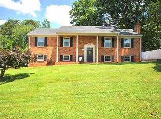 311 Bob Cir #17, Forest, VA 24551