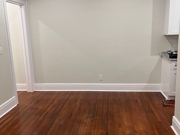 4th image of 54 Whitney Pl #6