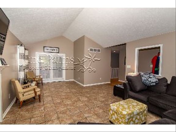 5th image of 11688 Pompano Dr
