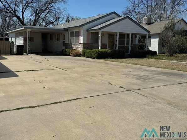 2305 Avenue B, Carlsbad, NM 88220