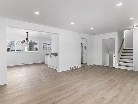4th image of 8927 Pottawattami Dr