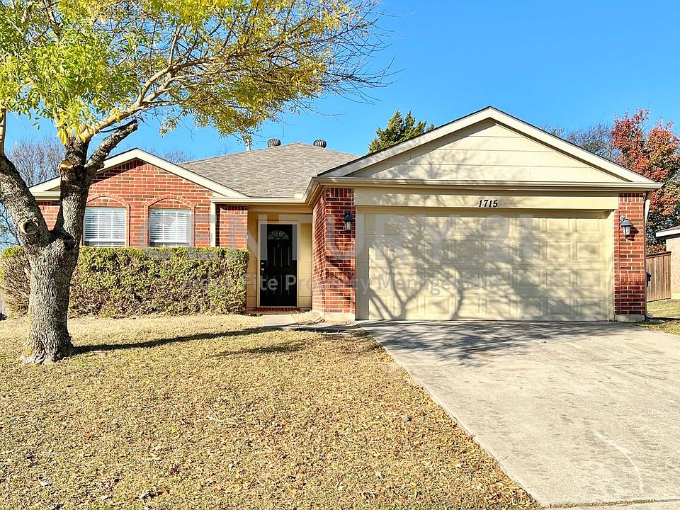 1st image of 1715 Citadel Dr