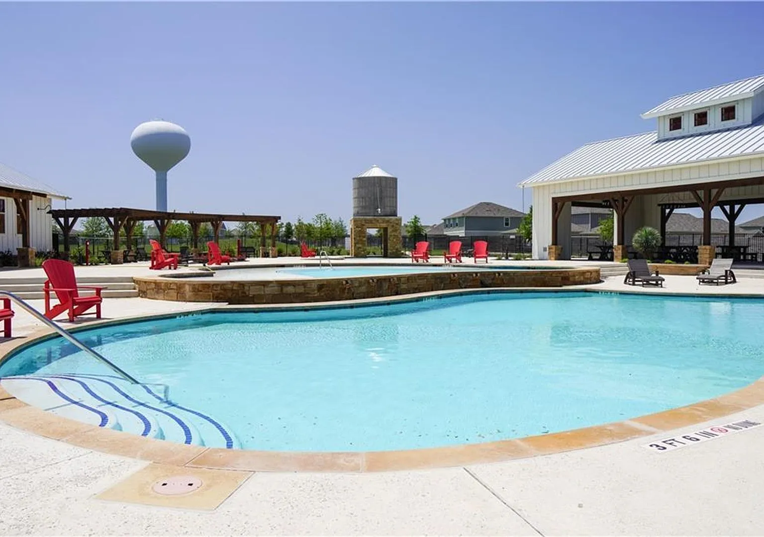 Beautiful 3BR/2BA Austin Rental with Fenced Yard & Community Pool — Photo 4
