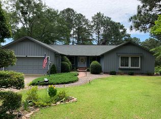 106 Swan Run Ct, West End, NC 27376