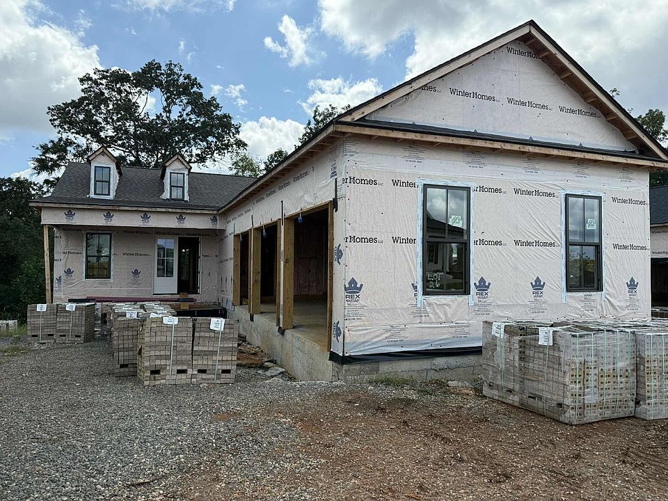2nd image of 145 Bienville St