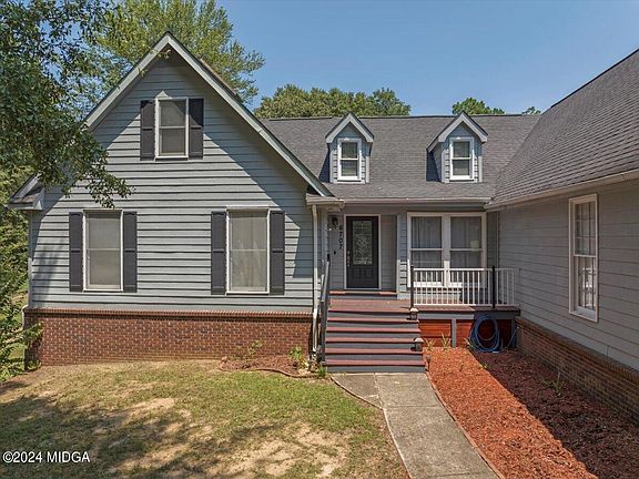 2nd image of 6707 Chriswood Dr