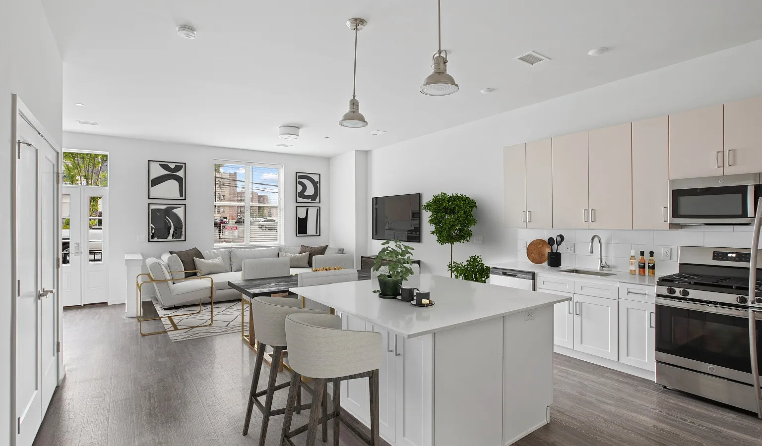 1 bed, 730 sqft, $2,463 — Photo 3