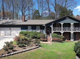 70 Oakridge Dr SE, Cartersville, GA 30121