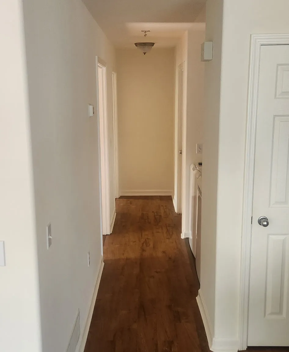 3 bed, 1300 sqft, $975 — Photo 4