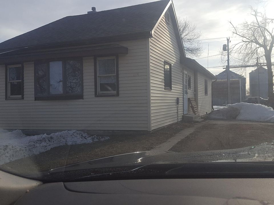 1st image of 28 164th Ave NE