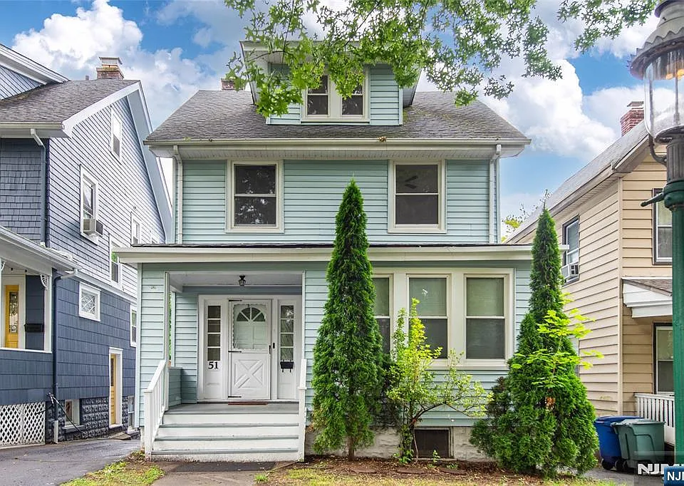 51 Riggs Pl #2
