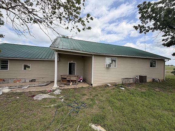 3rd image of 4190 Stringtown Rd