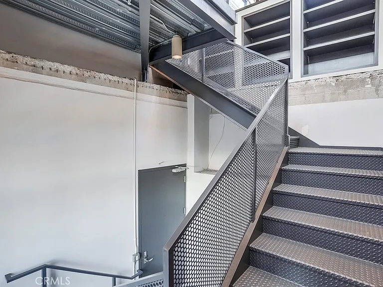 100 W 5th St #Penthouse 9B — Photo 54