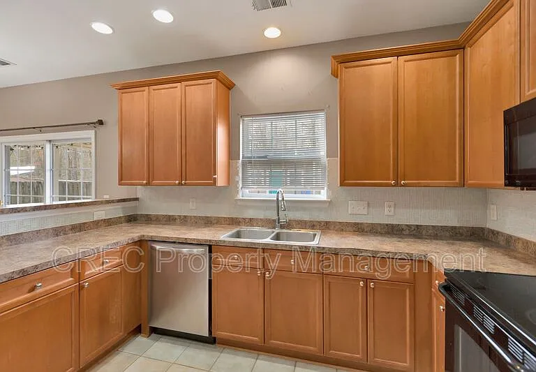 3050 Argyll Dr — Photo 9